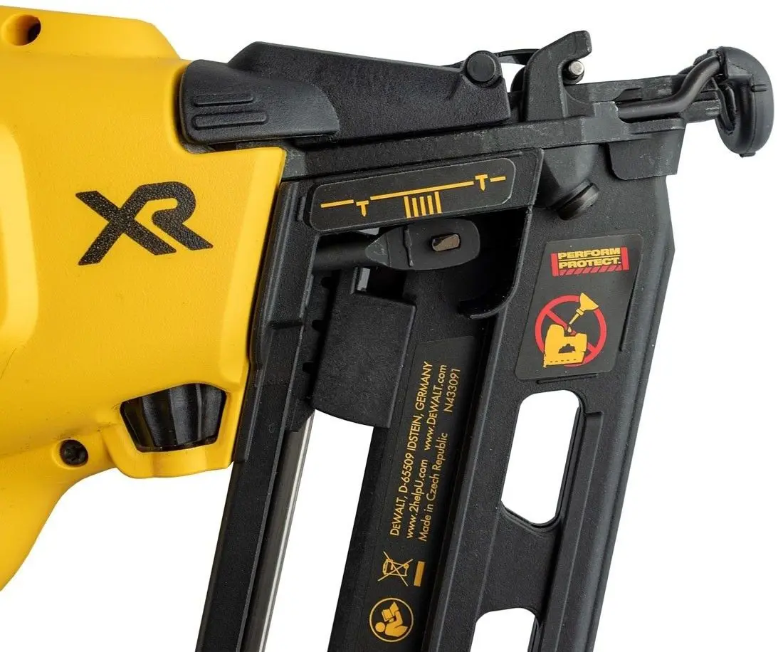 Pistol de batut cuie cu acumulator DeWalt DCN660N Solo