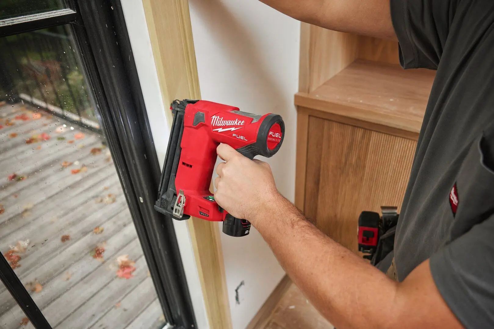 Аккумуляторный степлер Milwaukee M12 FCN18GS-0X Solo