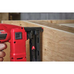Степлер аккумуляторный Milwaukee M18 FNCS18GS-0X Thumb