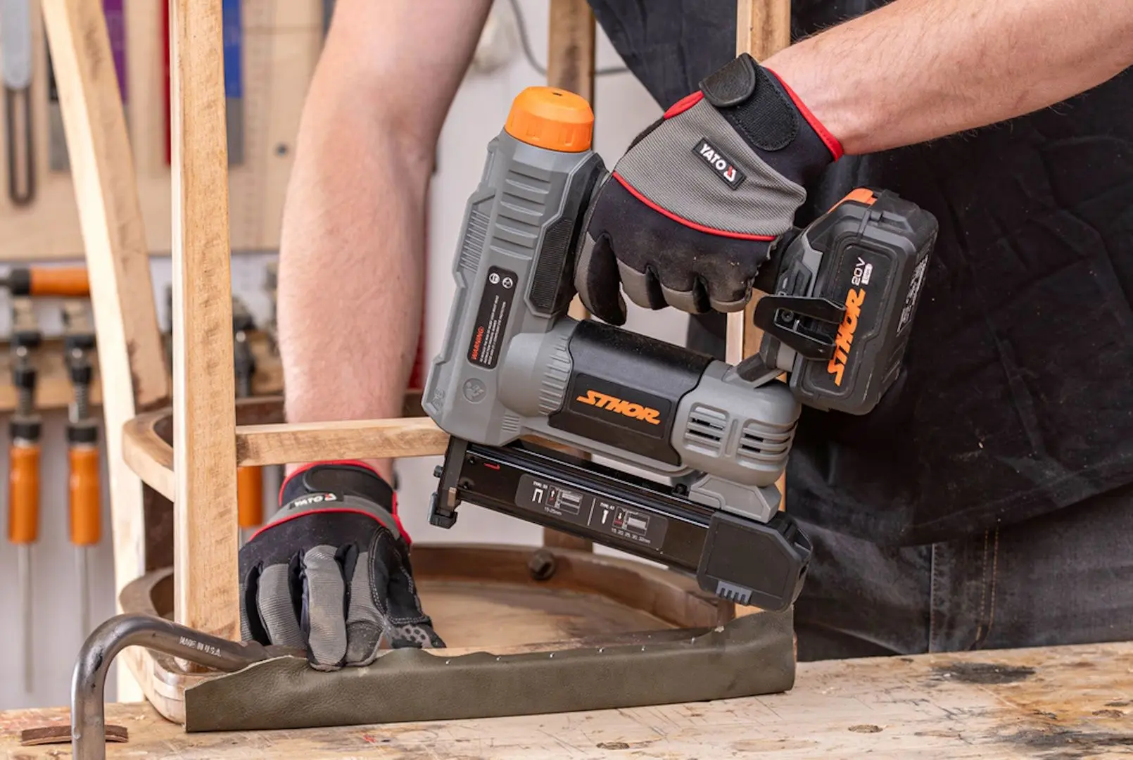 Capsator cu acumulator Sthor 78158