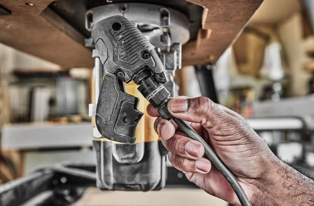 Фрезер Dewalt DWE627KT (Black/Yellow)