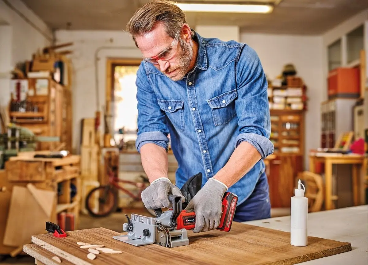 Masina de frezat lamelara cu acumulator Einhell TE-BJ 18 Li-Solo