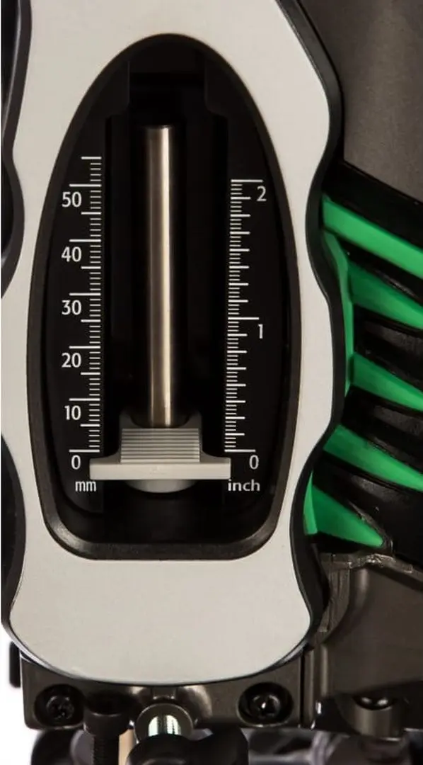 Masina de frezat Hitachi M12SA2NS