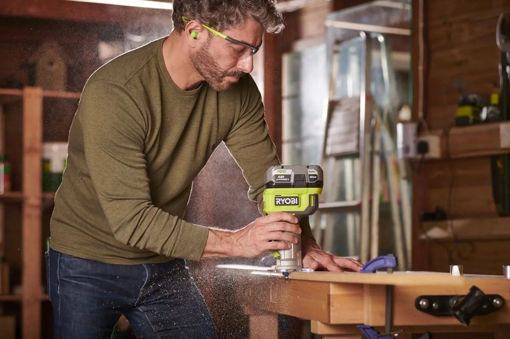 Masina de frezat cu acumulator Ryobi One+ RTR18-0