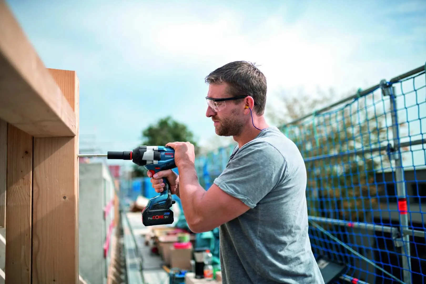 Аккумуляторный гайковерт Bosch Professional GDS 18V-1050 H