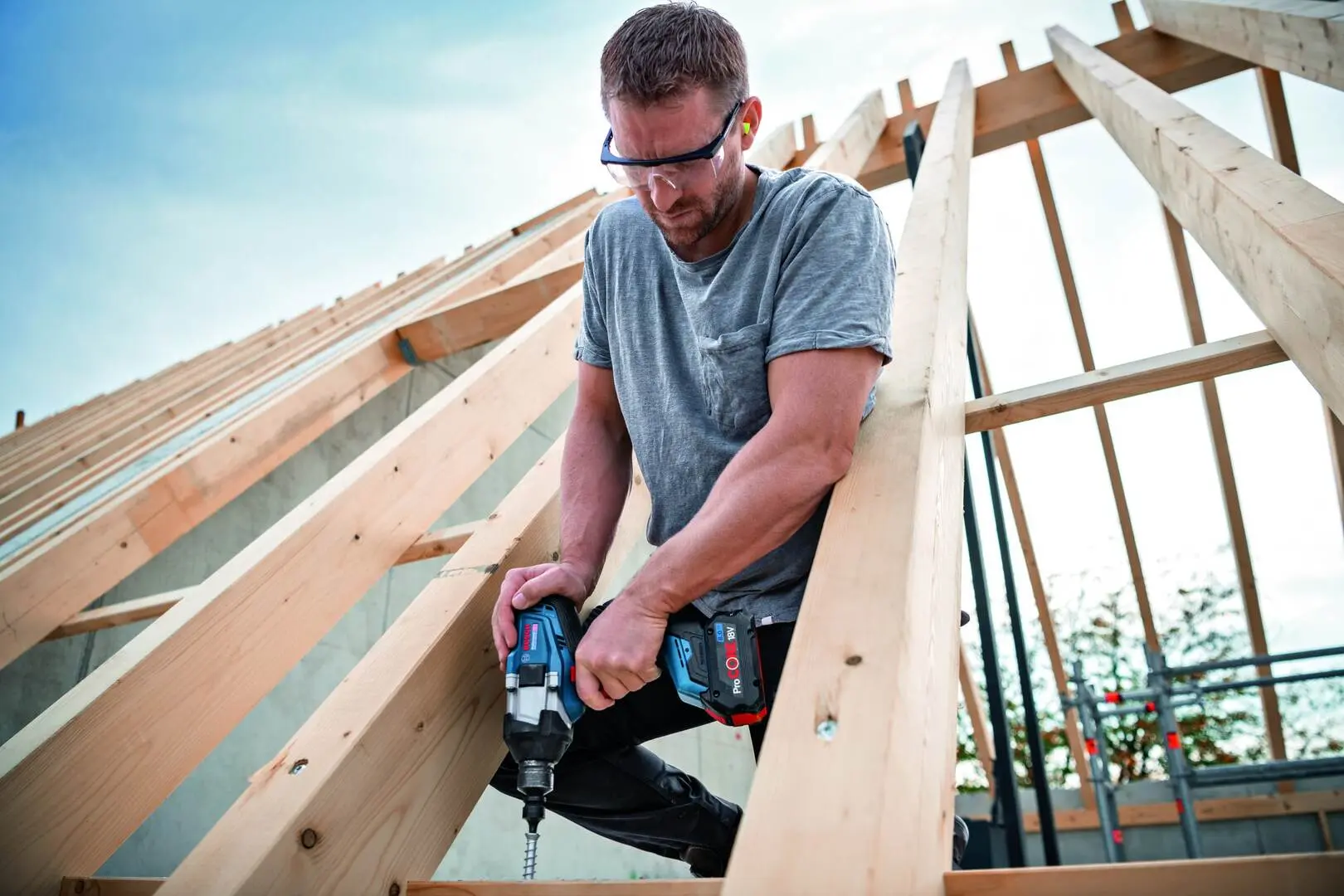 Аккумуляторный гайковерт Bosch Professional GDS 18V-1050 H