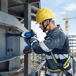 Masina de insurubat cu impact si acumulator Bosch GDS 18V-1000 Solo Thumb