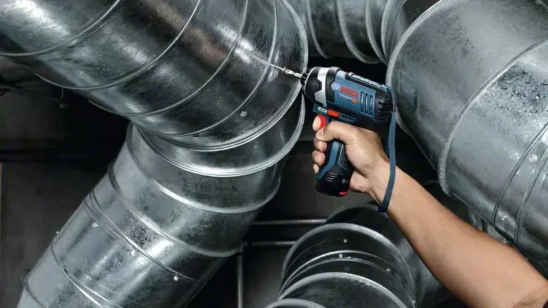 Masina de insurubat cu impact si acumulator Bosch Professional GDR 12V-105