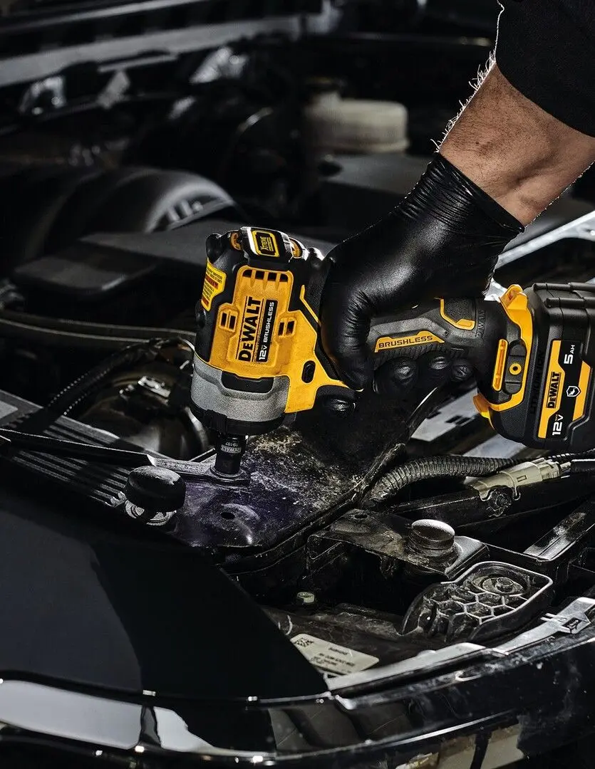 Аккумуляторный ударный гайковерт Dewalt DCF901P2-QW - 4