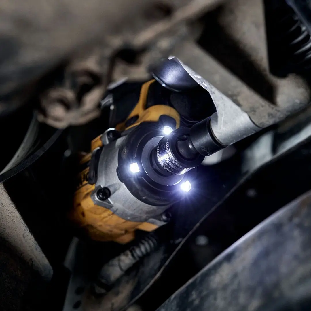 Masina de insurubat cu impact si acumulator DeWALT DCF922D2T Set