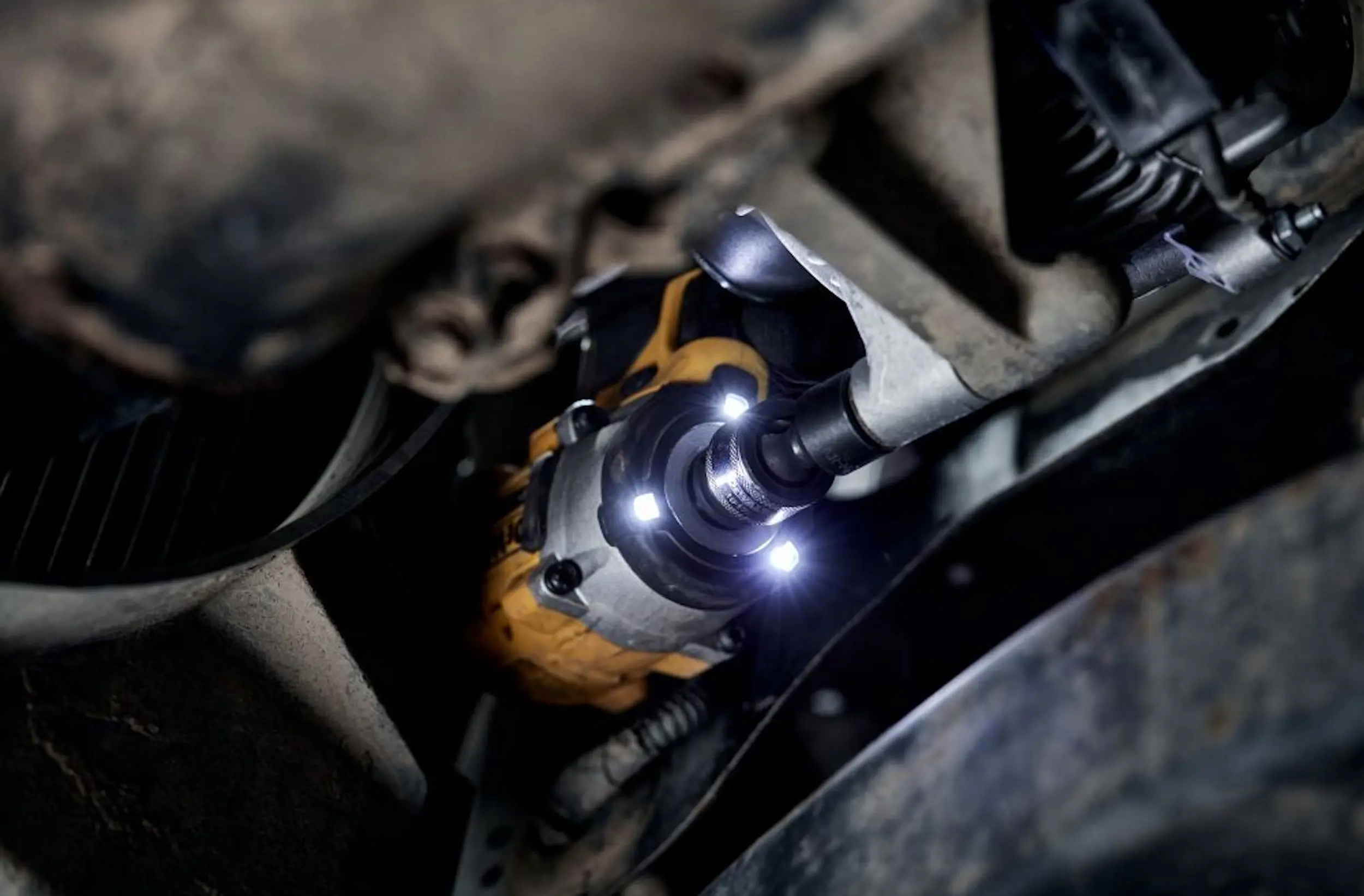 Гайковерт аккумуляторный Dewalt DCF922P2T XR BL - 4