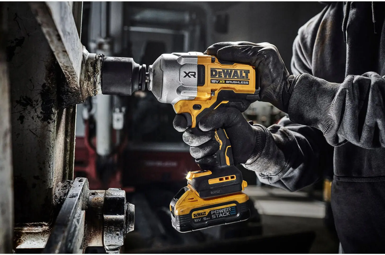 Masina de insurubat cu acumulator Dewalt DCF961H2T