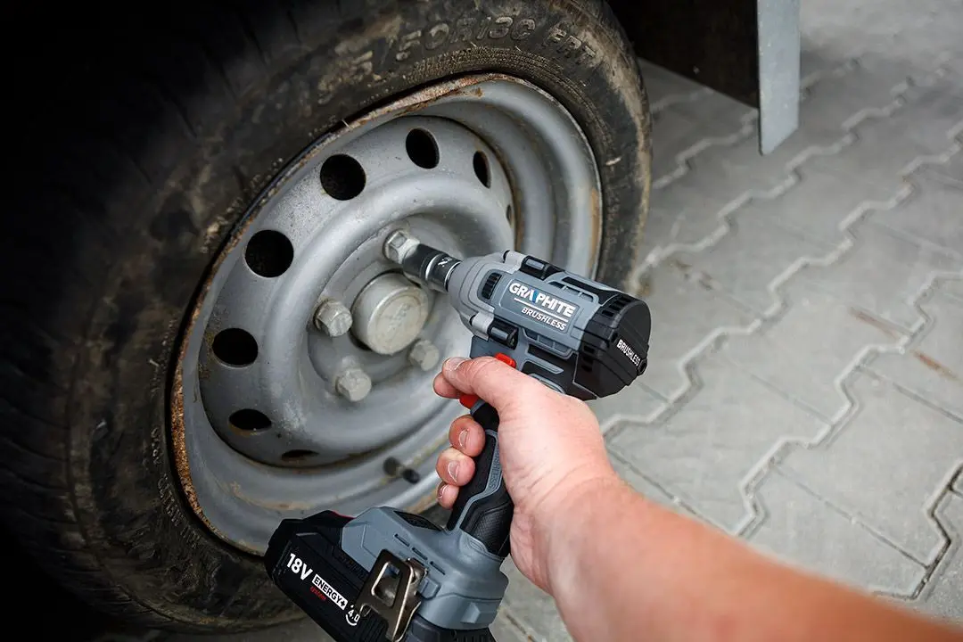 Аккумуляторный ударный гайковерт Graphite Energy+ 58G028 Solo