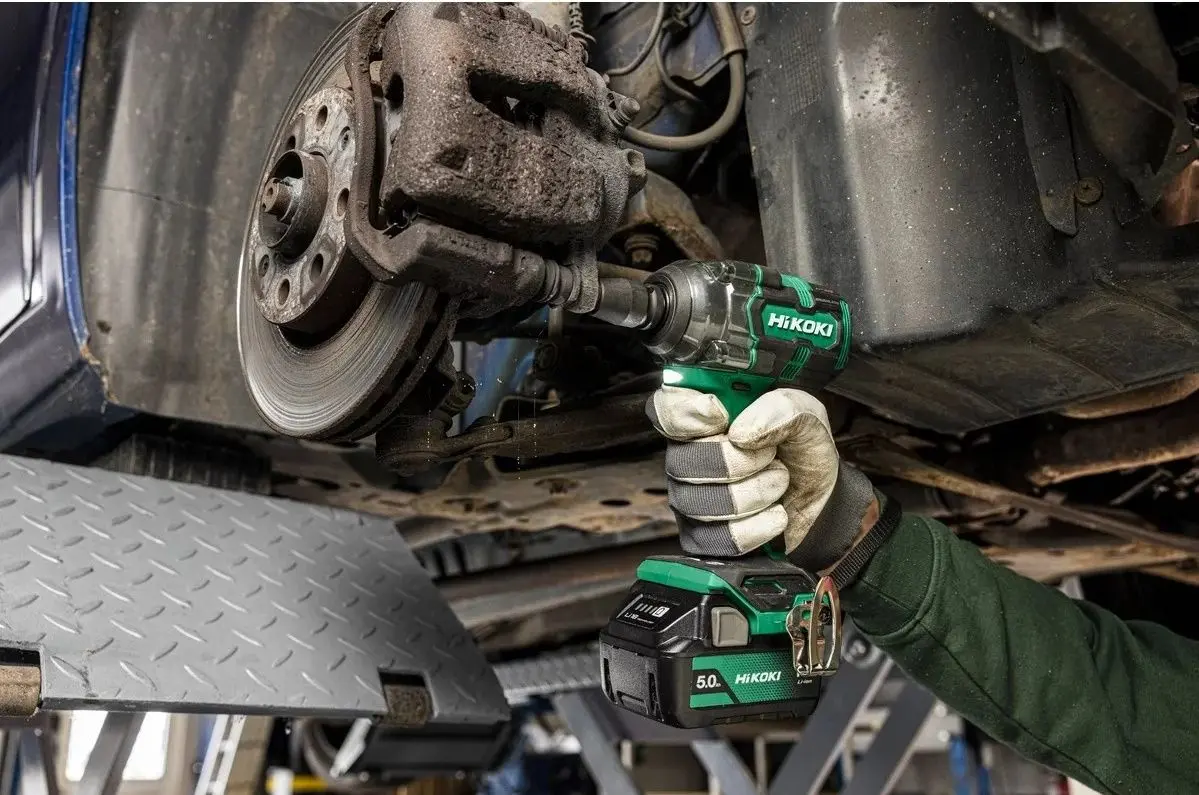 Аккумуляторный ударный гайковерт Hikoki WR18DHW4Z Solo