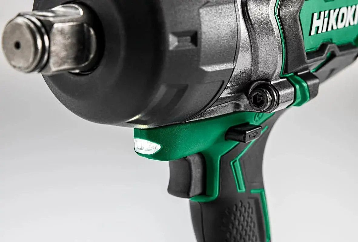 Masina de insurubat cu impact cu acumulator Hikoki WR36DFWRZ