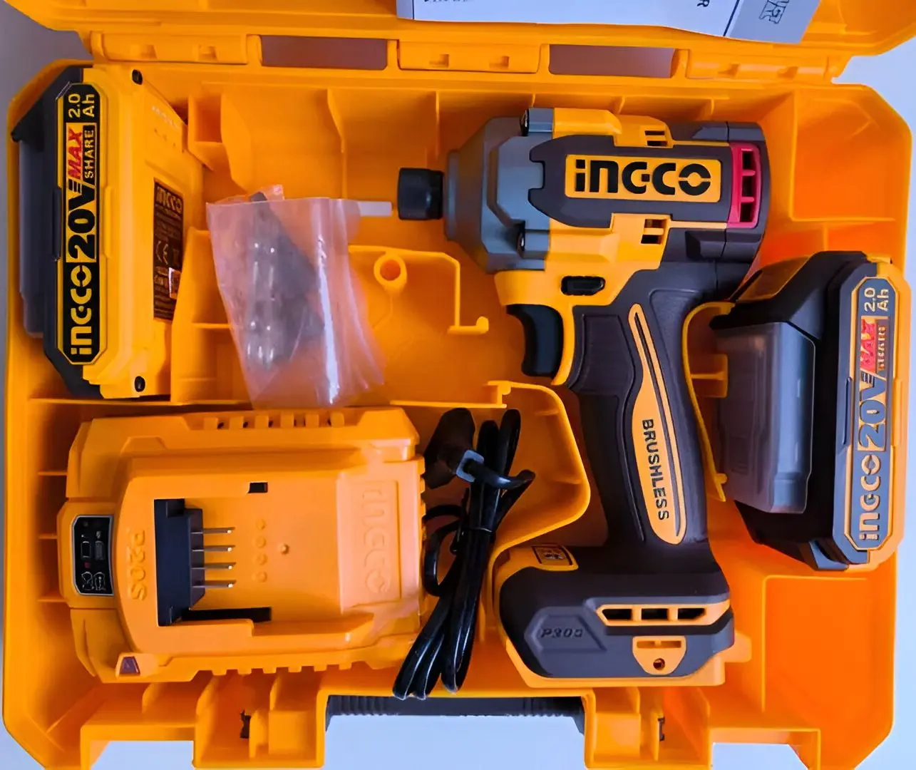 Mașină de înșurubat cu acumulator Ingco CIRLI2028