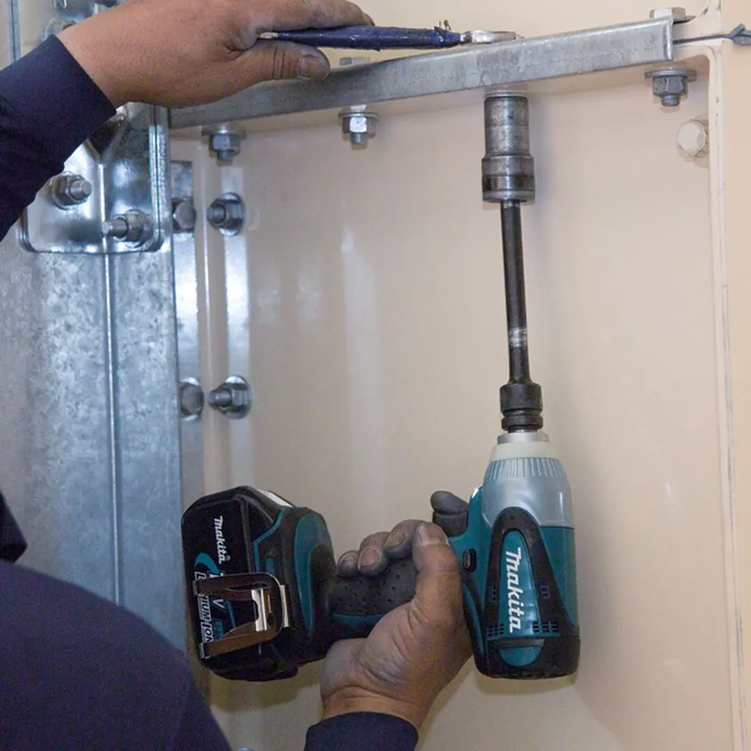 Аккумуляторный гайковерт Makita DTW251Z - 2