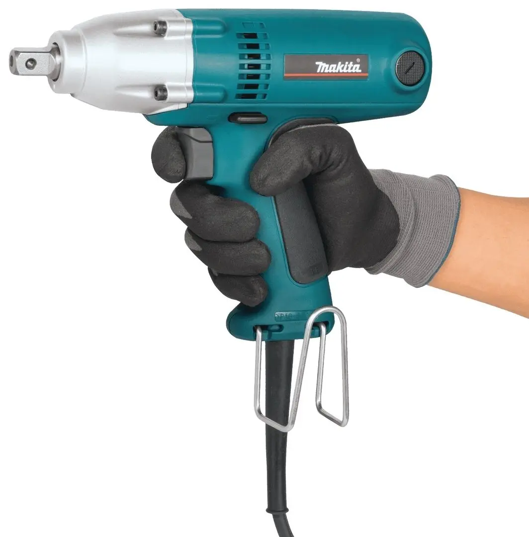 Masina de insurubat cu impact Makita 6953