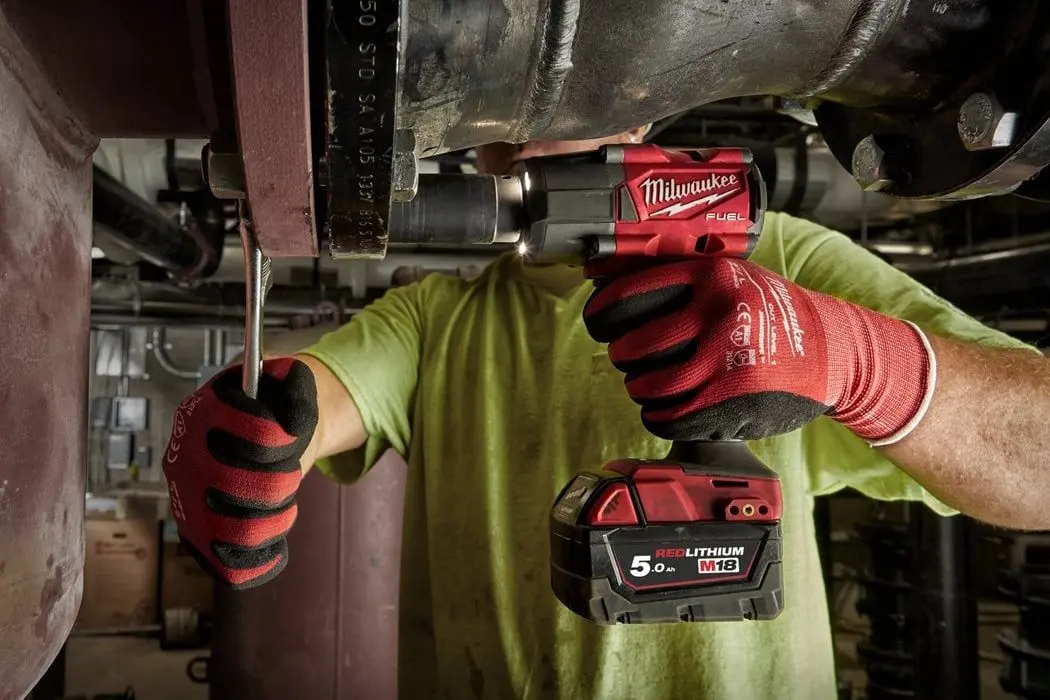 Аккумуляторный ударный гайковерт Milwaukee M18 FMTIW2F38-0X