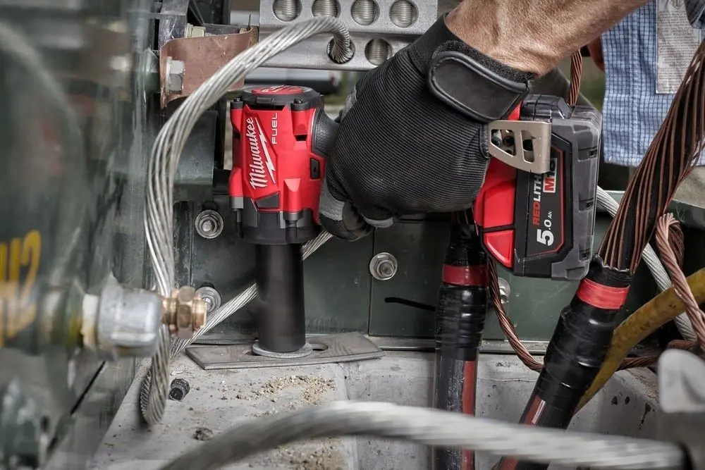 Аккумуляторный ударный гайковерт Milwaukee M18 Fuel FIW2F12-0X Solo
