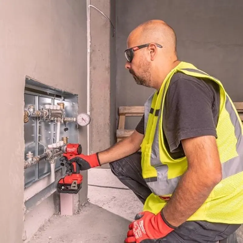 Аккумуляторный ударный гайковерт Milwaukee M18BLIDRC-402C