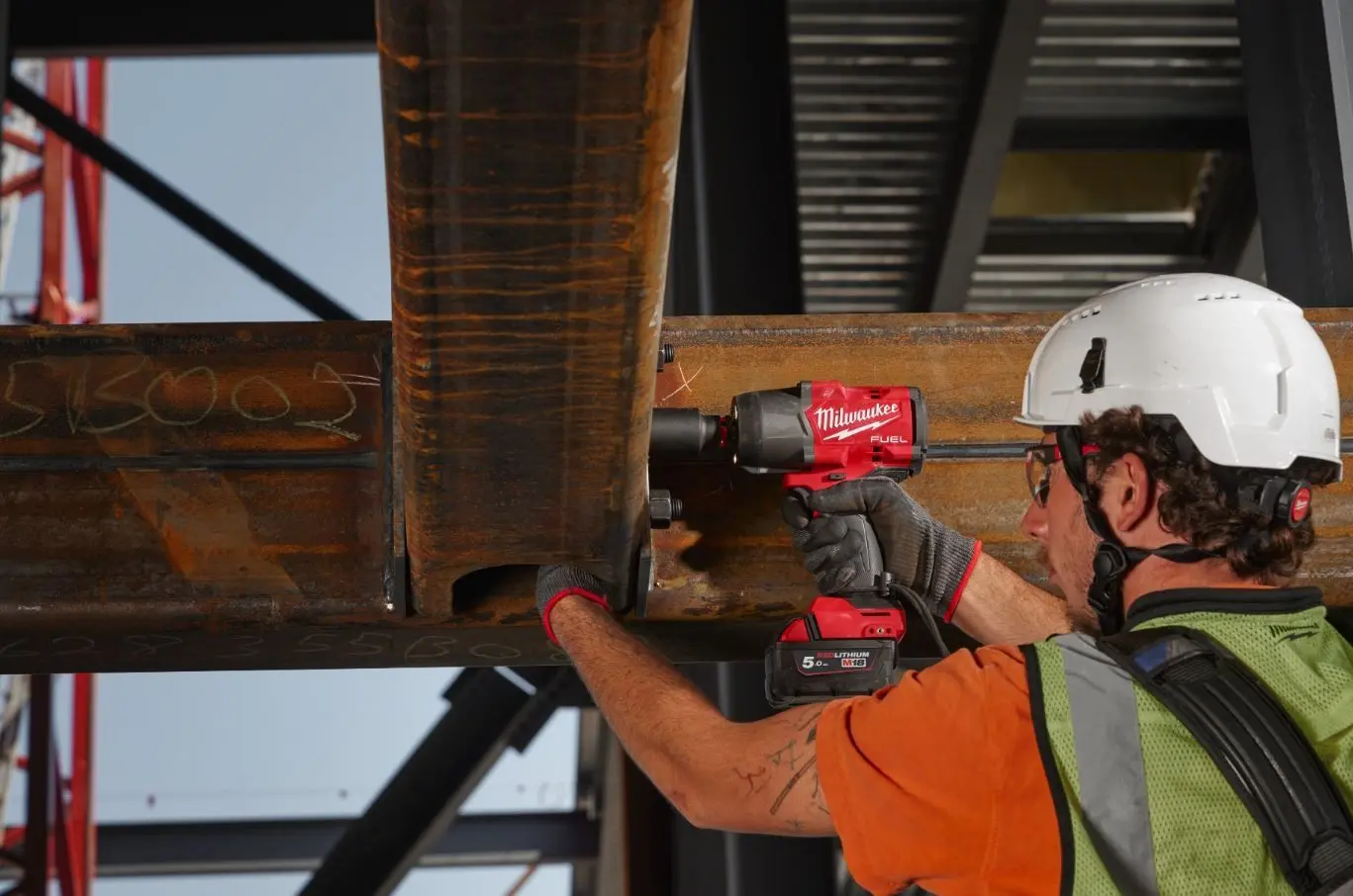 Аккумуляторный ударный гайковерт Milwaukee M18FHIW2F12-0