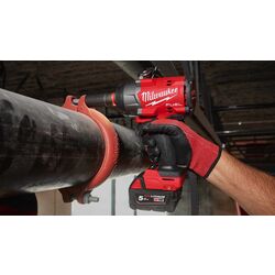 Гайковерт аккумуляторный Milwaukee M18 FHIW2P12-502X Thumb