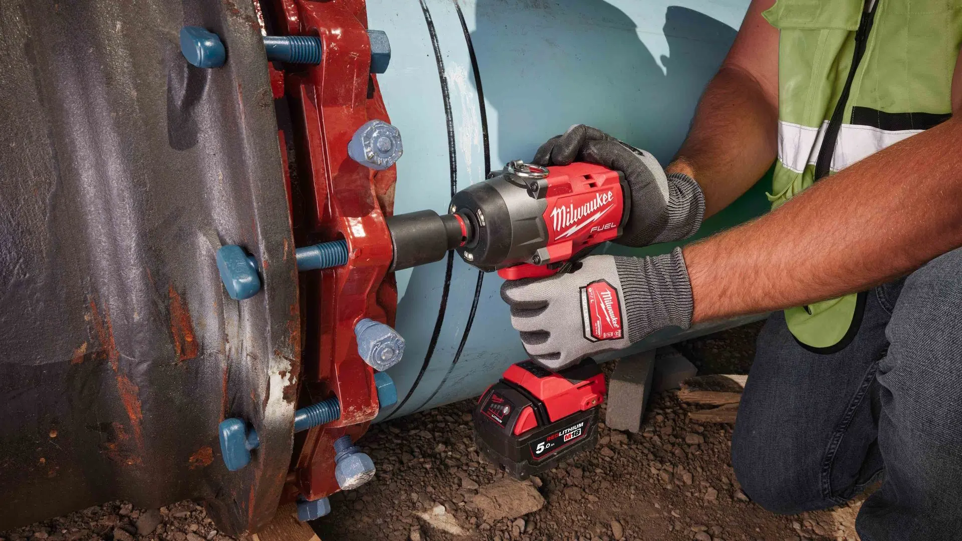 Гайковерт аккумуляторный Milwaukee M18 FHIW2P12-502X