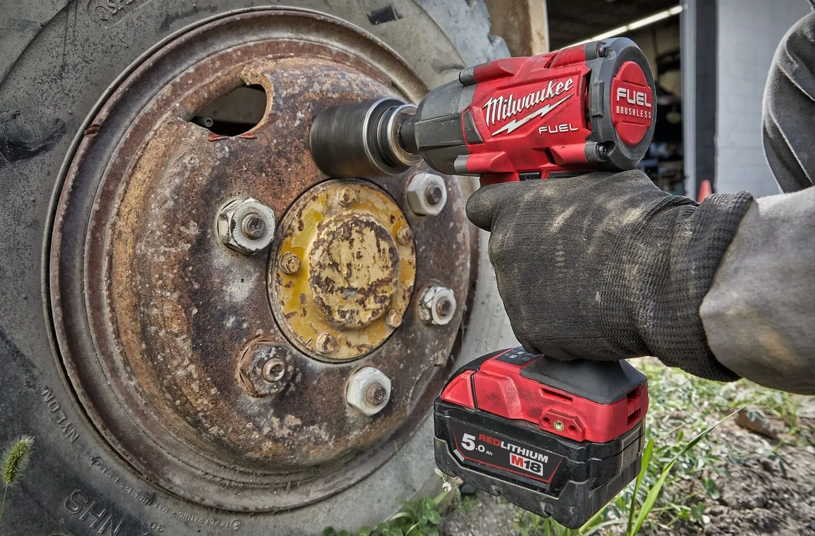Гайковерт аккумуляторный Milwaukee M18 FMTIW2F12-0 - 5