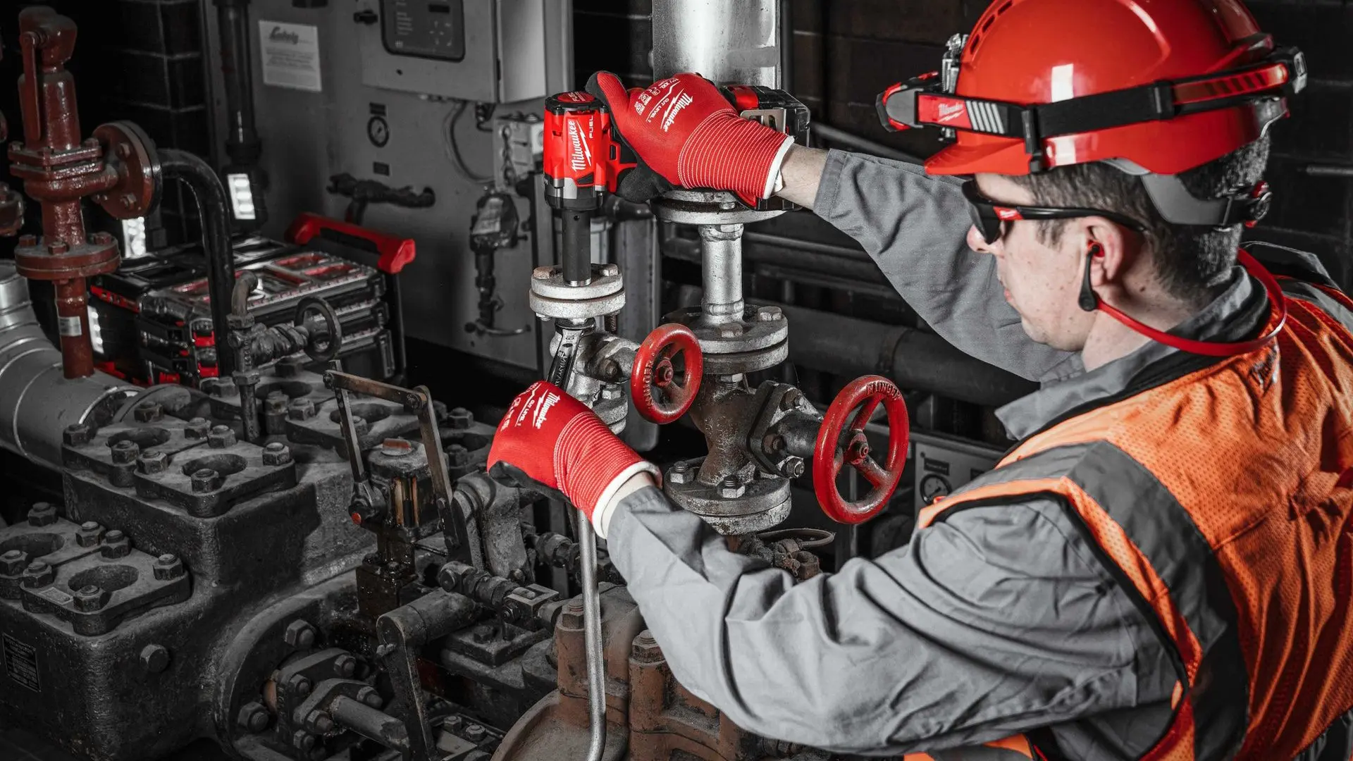 Гайковерт аккумуляторный Milwaukee M18 Fuel FIW2P12-0X