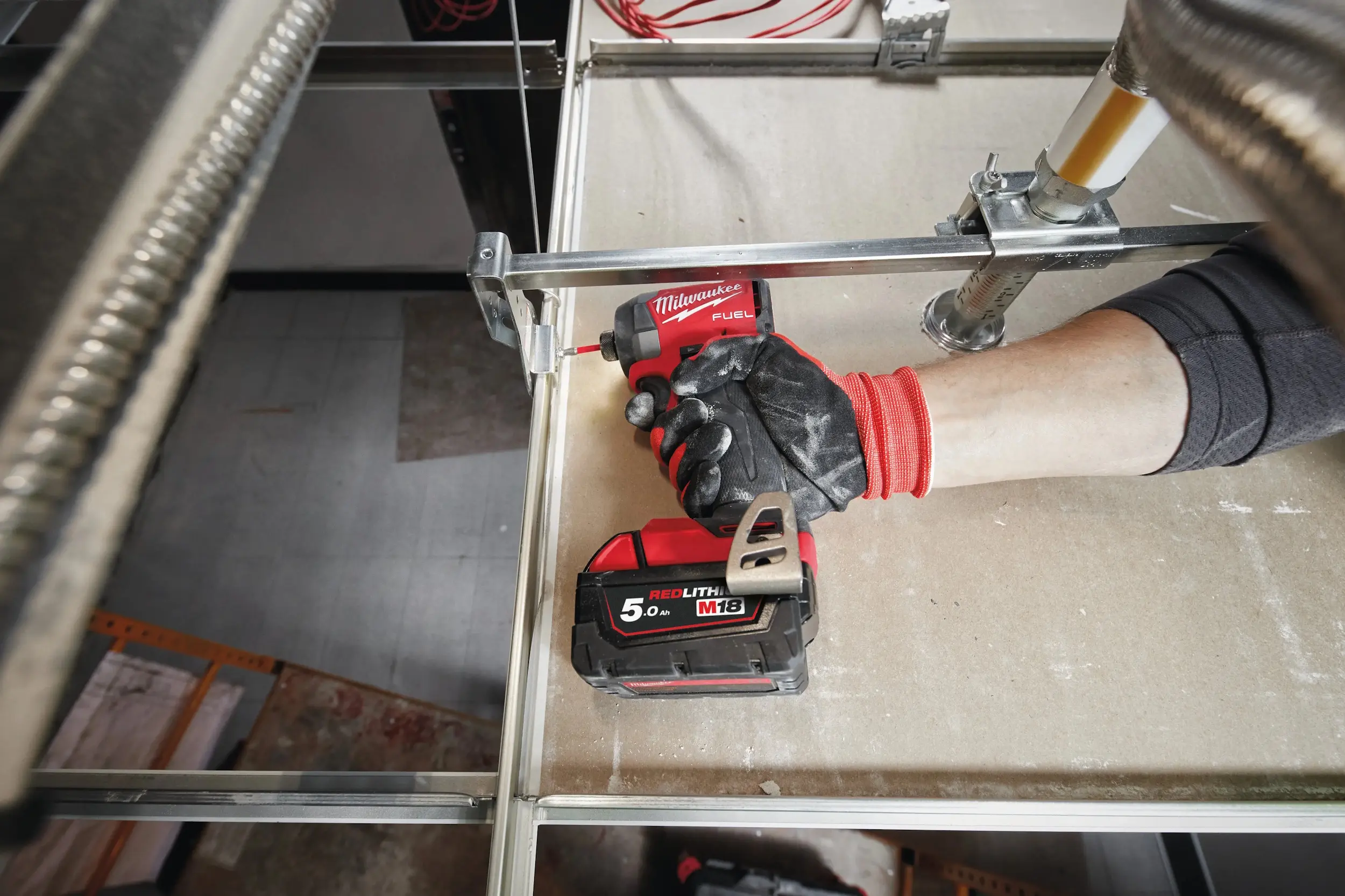 Masina de insurubat cu acumulator Milwaukee M18FID3-0 (4933498061) - 5