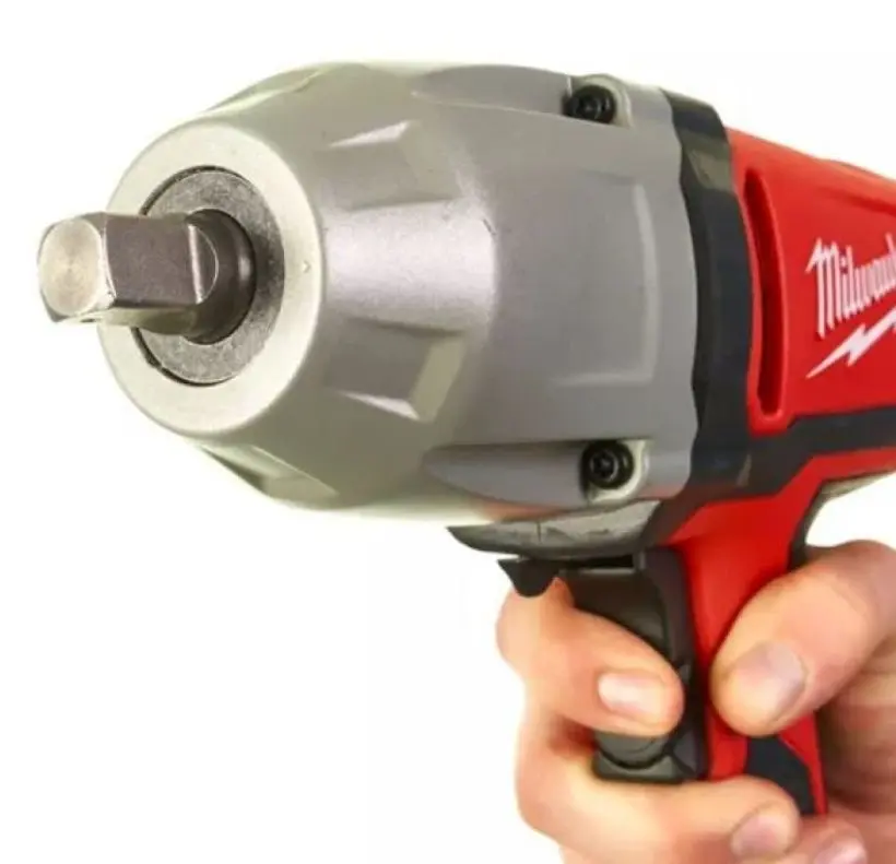 Гайковерт Milwaukee IPWE 400 R (Red)