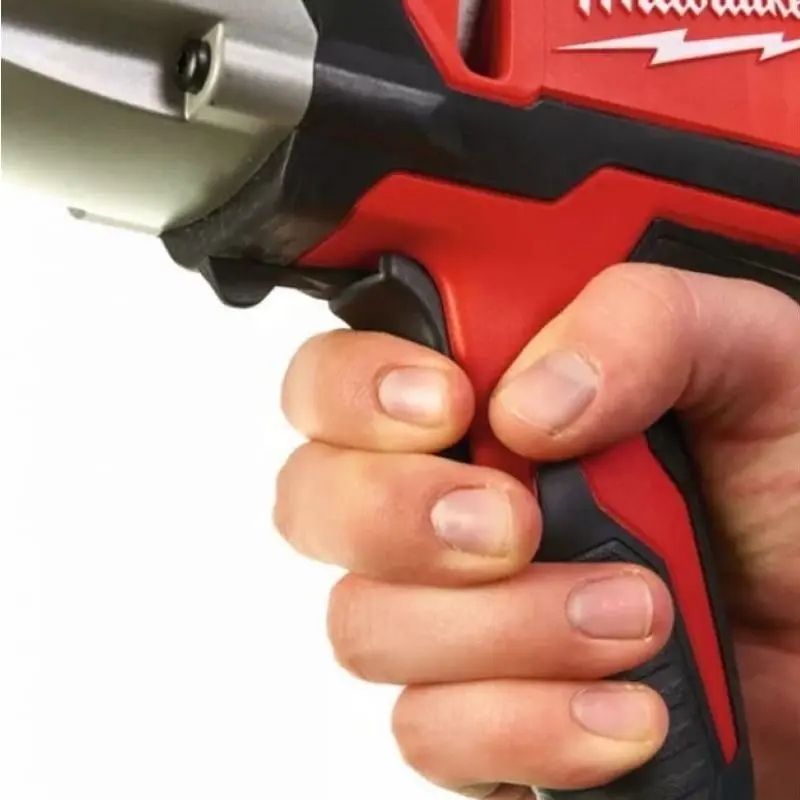 Гайковерт Milwaukee IPWE 400 R (Red)