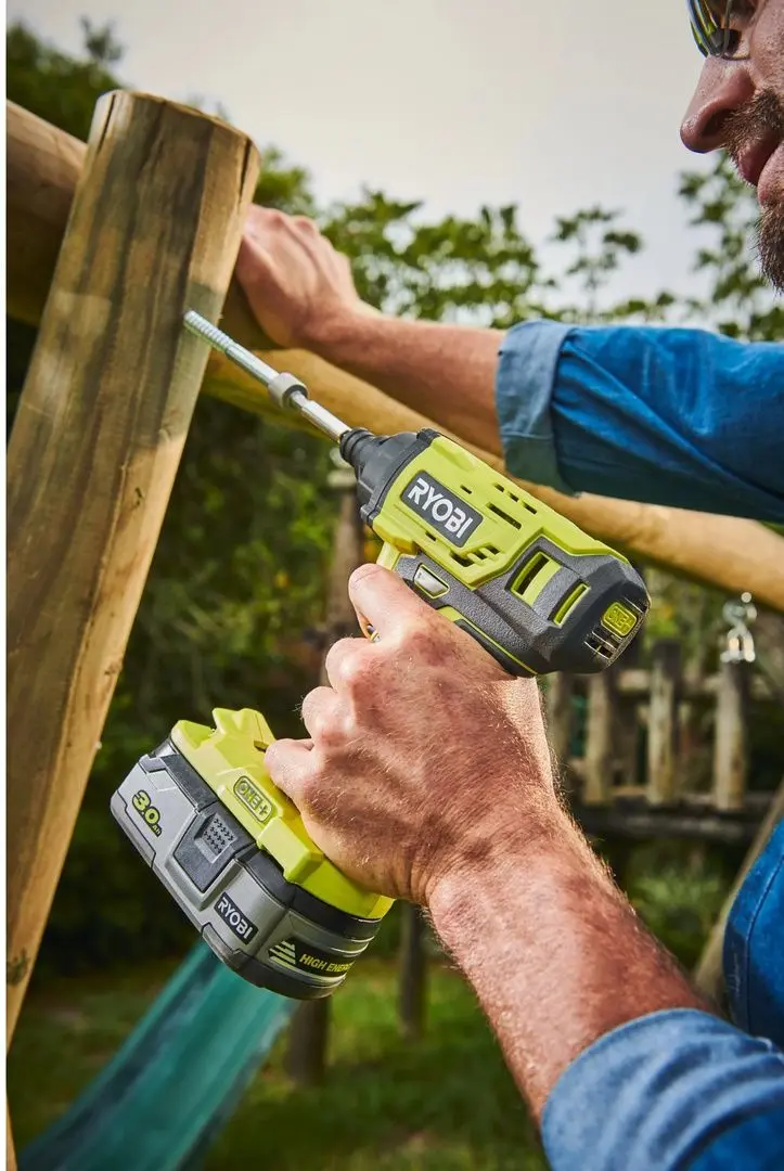 Гайковерт аккумуляторный Ryobi R18ID2-0