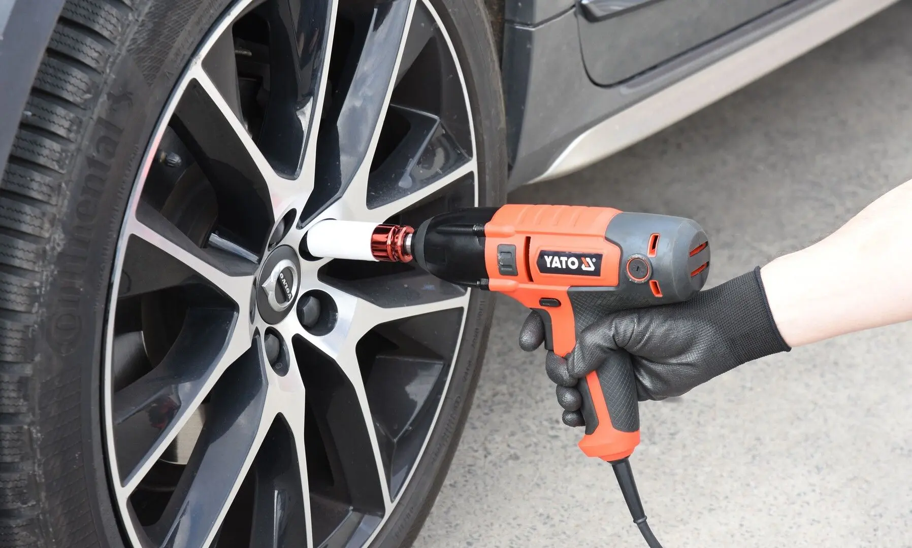 Гайковерт ударный Yato YT-82020