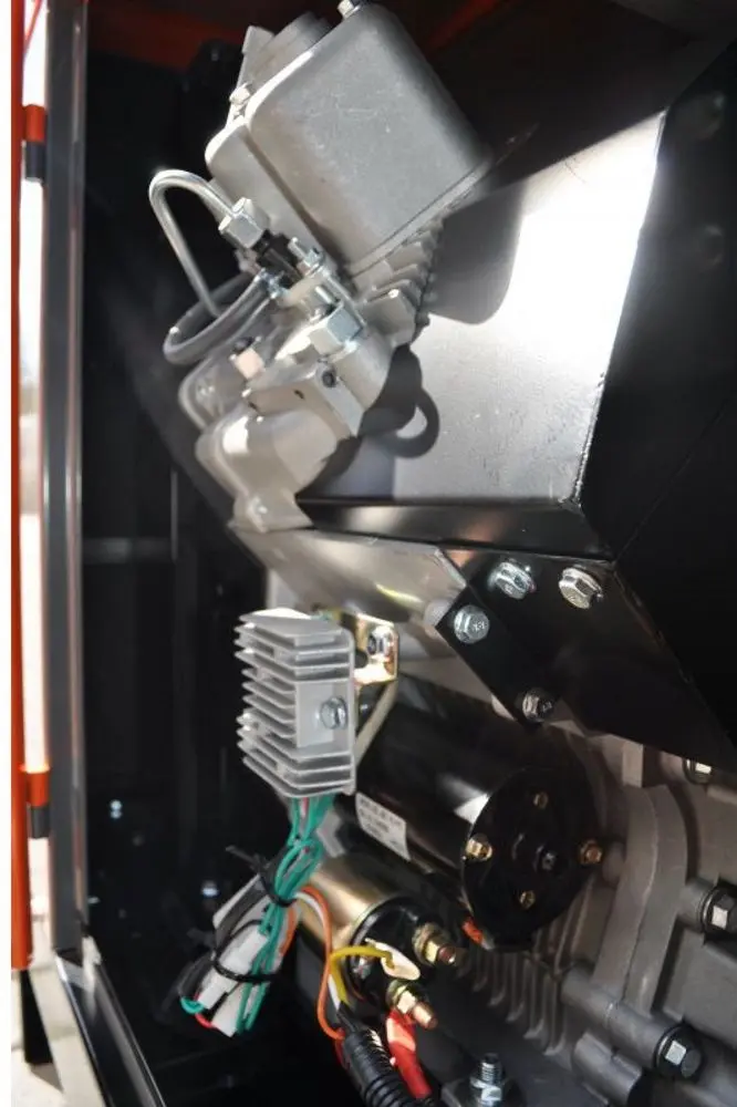 Дизельный генератор Kraft&Dele Professional KD153 (Orange/Grey) - 5