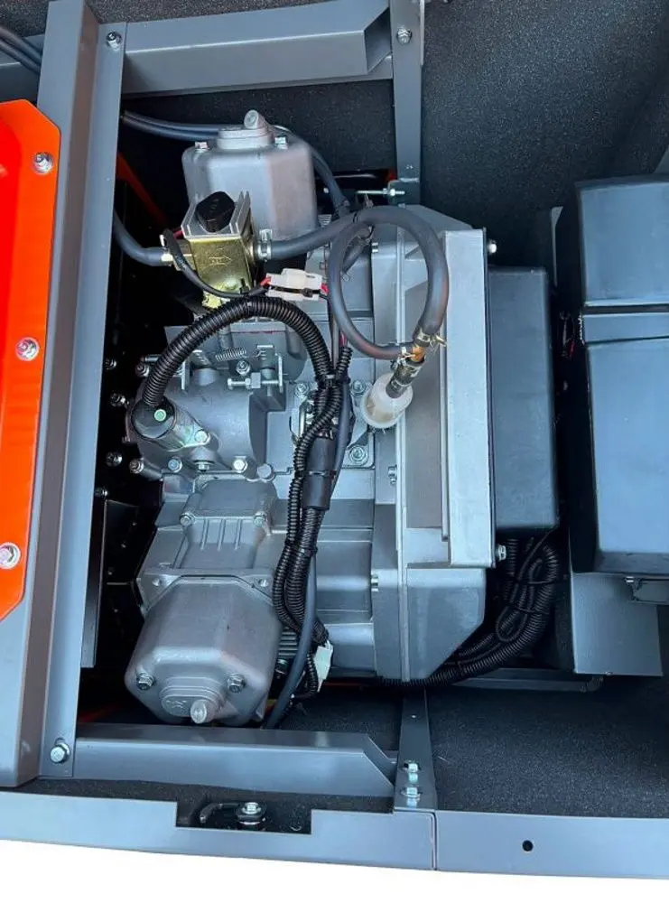 Дизельный генератор Kraft&Dele Professional KD198 (Orange/Grey)