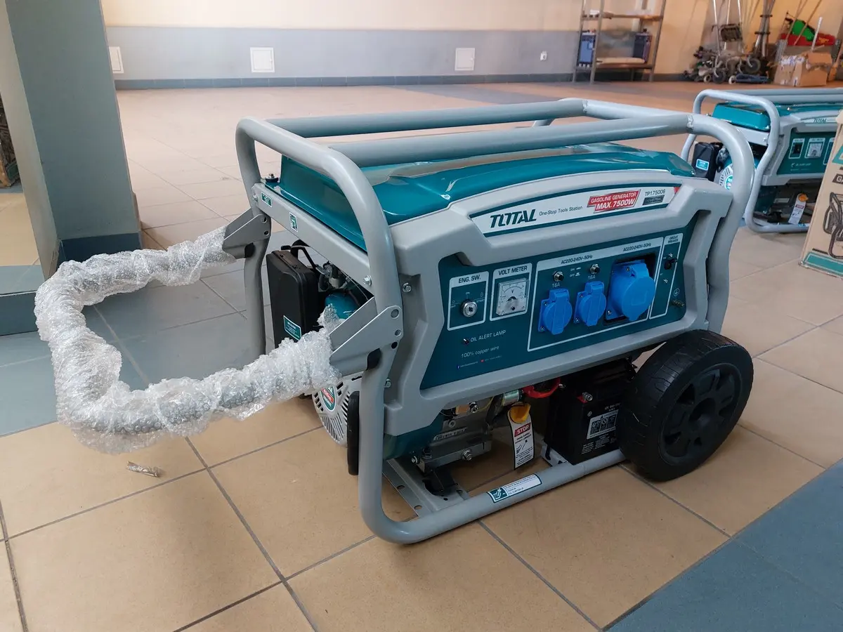 Генератор бензиновый Total TP175006