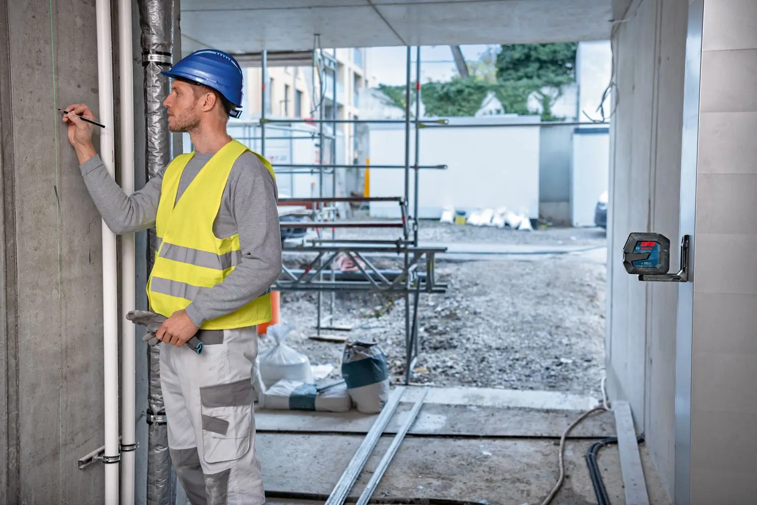 Лазерный нивелир Bosch Professional GLL 2-15 G + LB 10 + DK 10 + Case