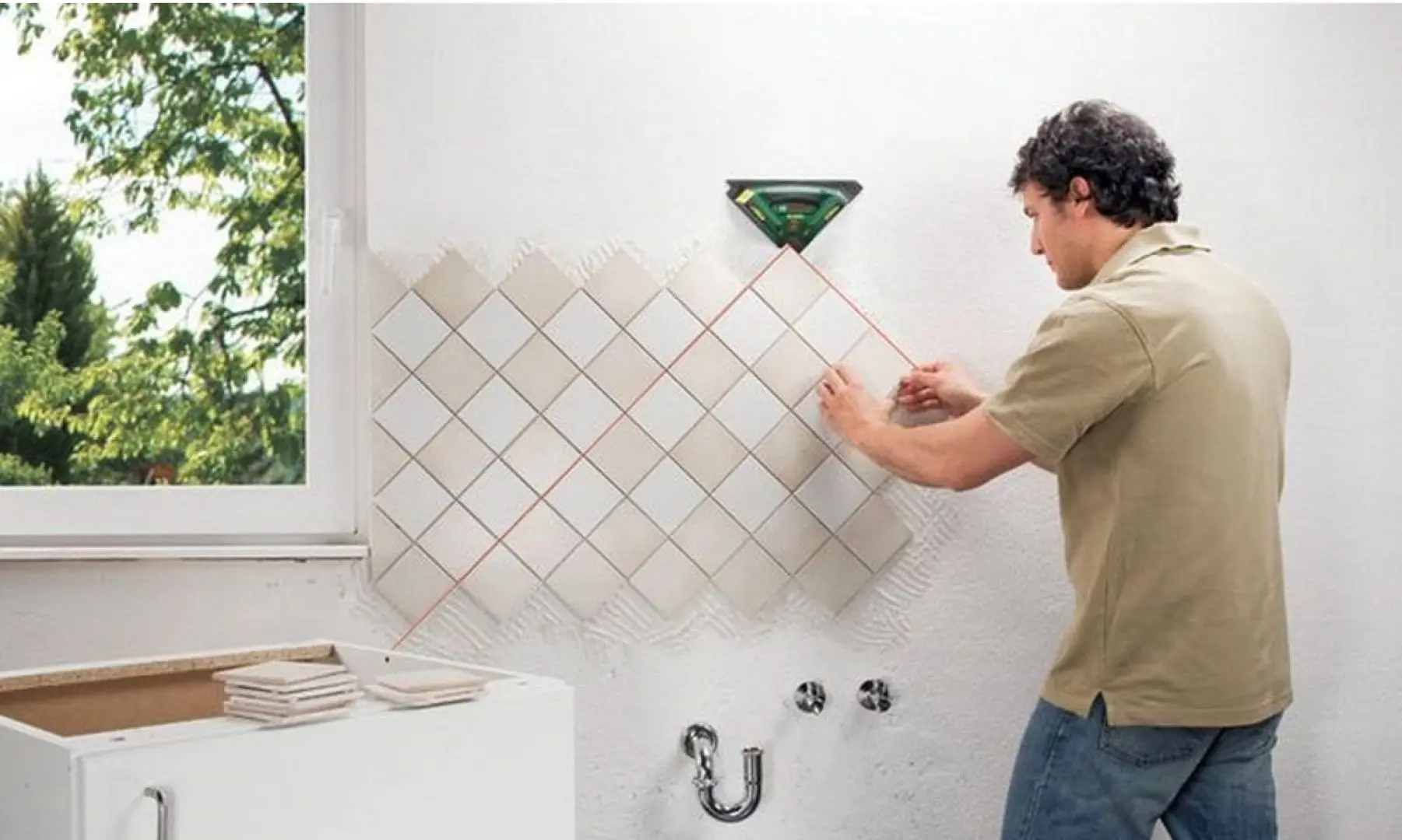 Nivelă cu laser Bosch PLT 2