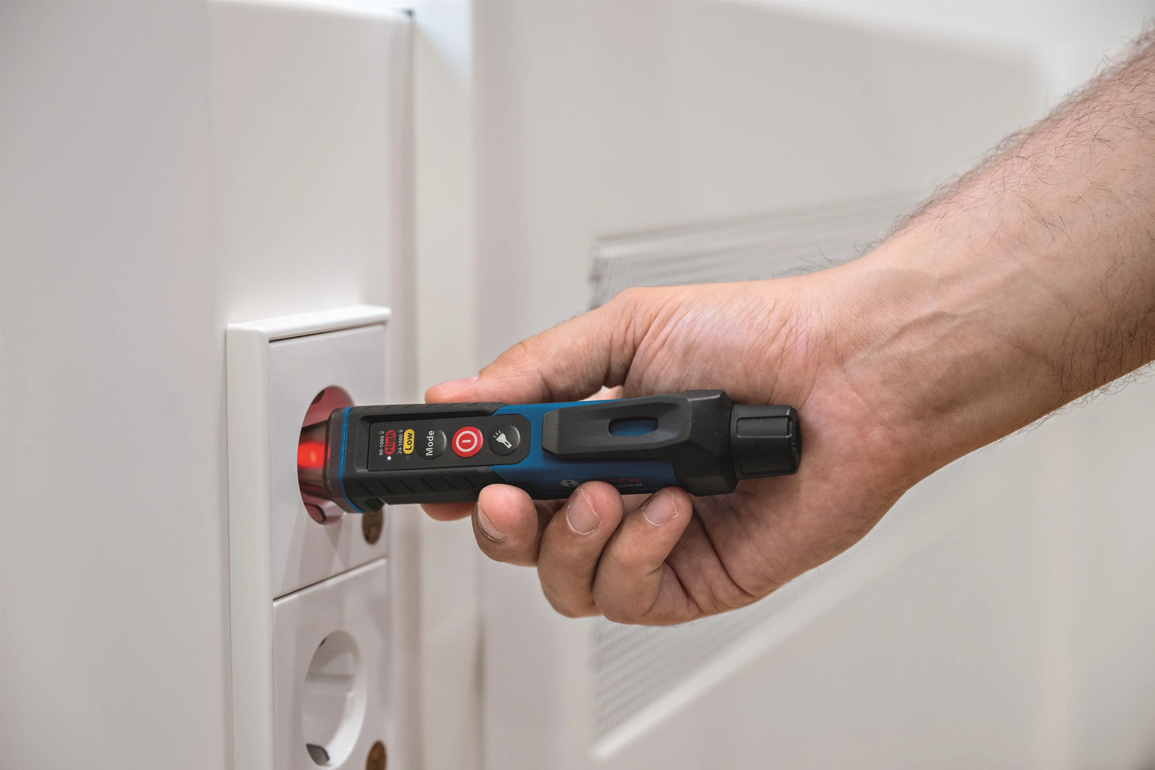 Tester de tensiune Bosch Professional GVD 1000-17 (B0601077000)