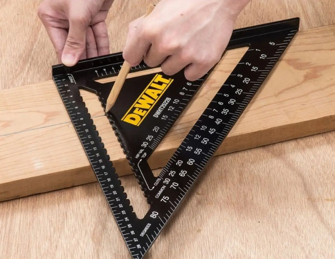 Goniometru Dewalt DWHT25228-0