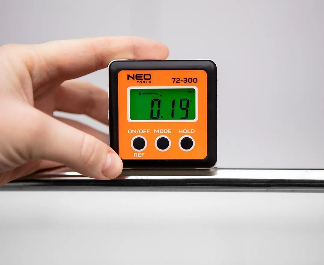 Nivela cu laser Neo Tools 72-300