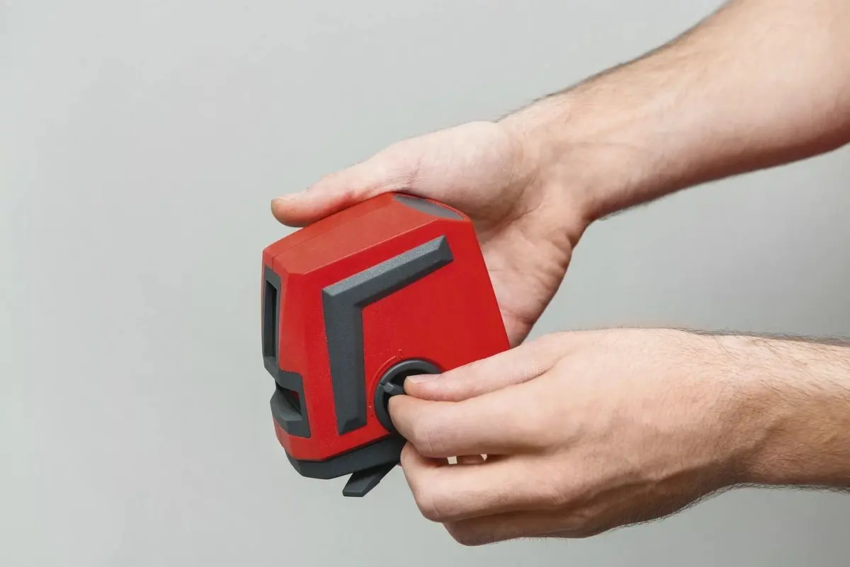 Лазерный нивелир Sola Crossline 71013501