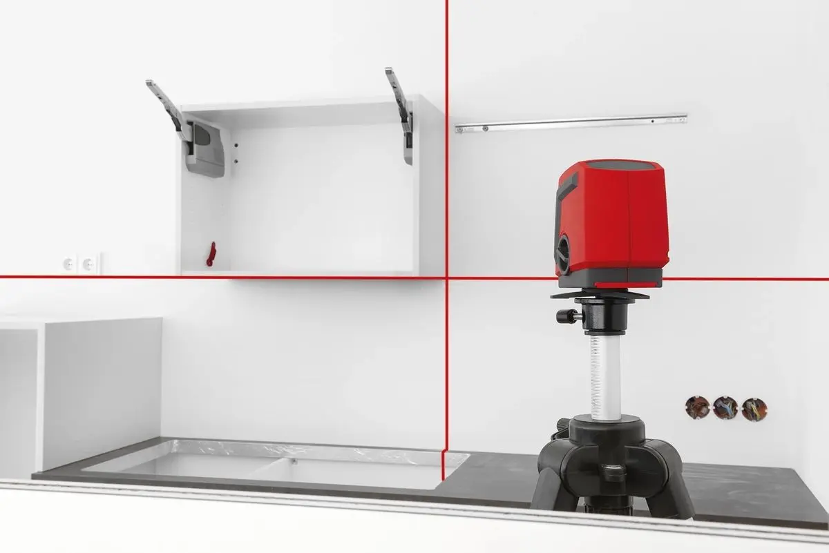 Лазерный нивелир Sola Crossline 71013501