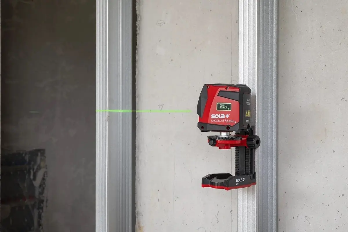 Лазерный нивелир Sola Crossline P2 Green