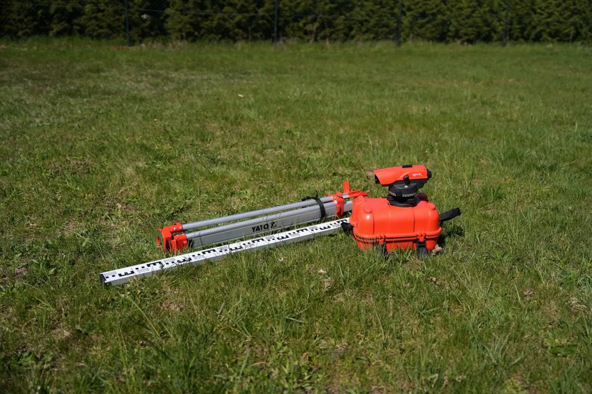 Nivela optica Yato YT-30551