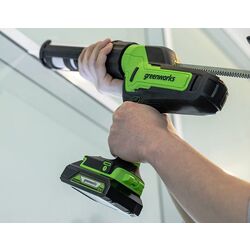 Pistol de calafat cu acumulator GreenWorks Force 2900N Solo Thumb