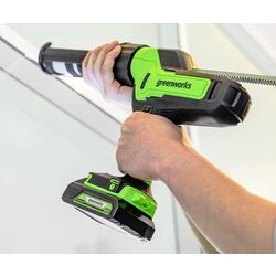 Pistol de calafat cu acumulator GreenWorks Force 2900N Solo Thumb