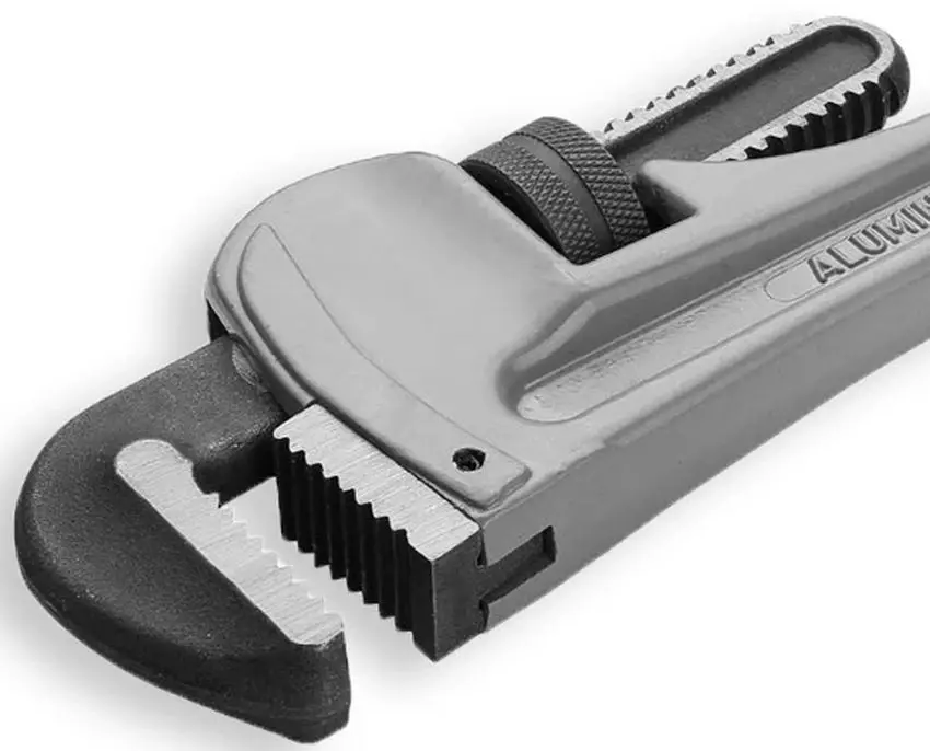 Cheie pentru ţevi Tolsen 10227